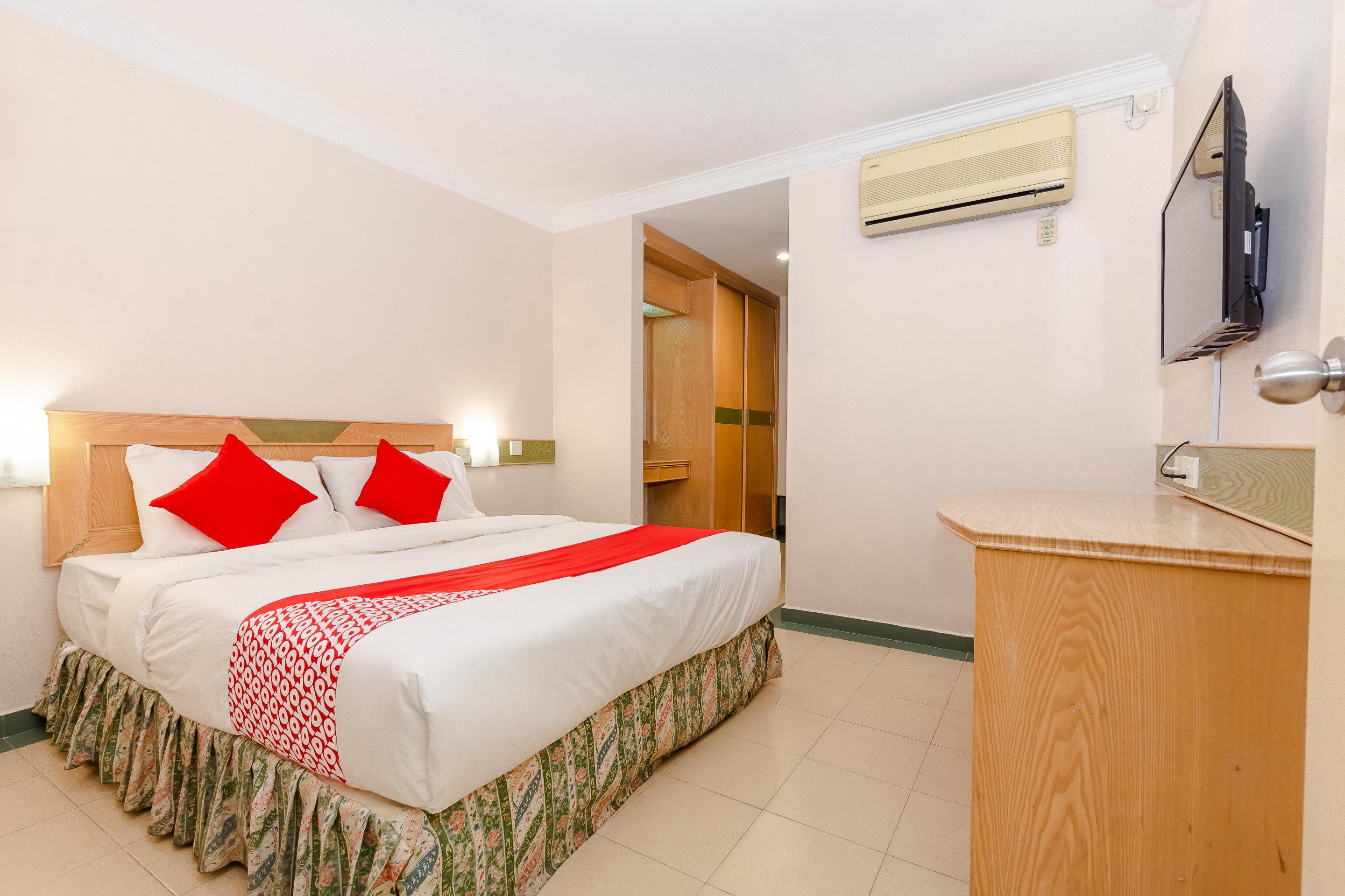 Malacca Oyo 764 Hotel Famous Inn מראה חיצוני תמונה