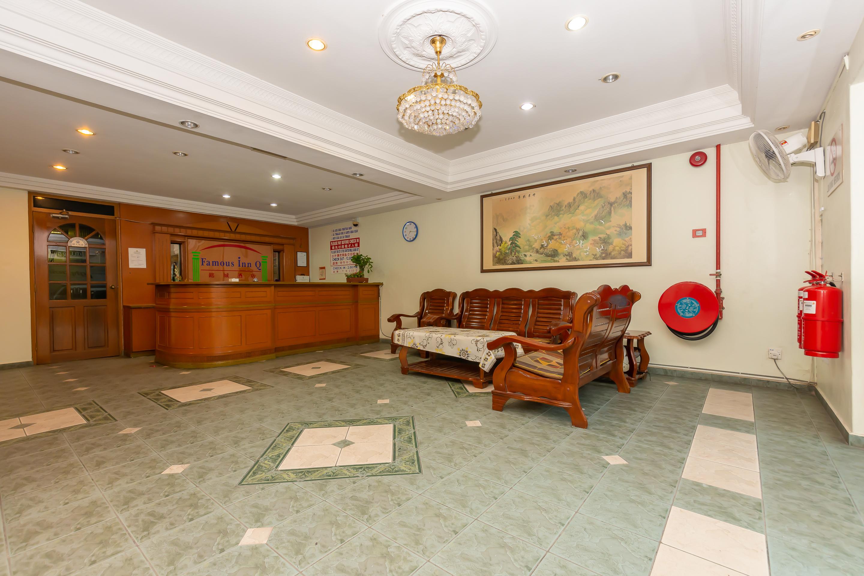 Malacca Oyo 764 Hotel Famous Inn מראה חיצוני תמונה