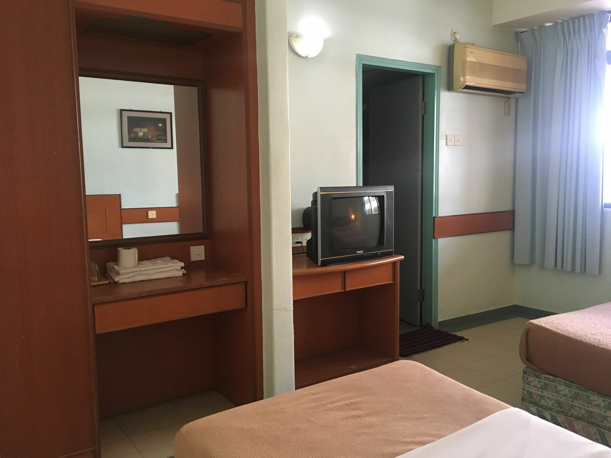 Malacca Oyo 764 Hotel Famous Inn מראה חיצוני תמונה